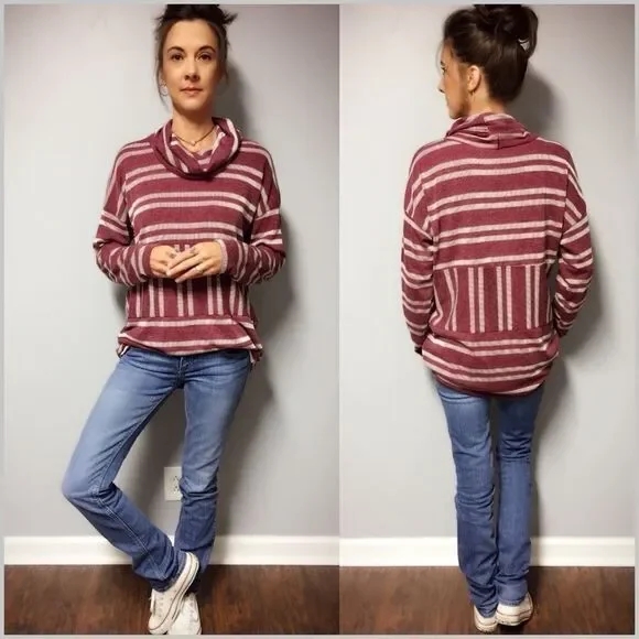 Burgundy Striped Turtleneck Pullover Top - Picture 7 of 8